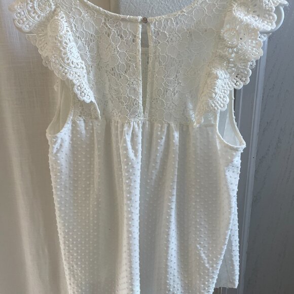 Women's White Eyelet Sleeveless Flutter Top Target Brand Xhilaration - Size S - Picture 2 of 4